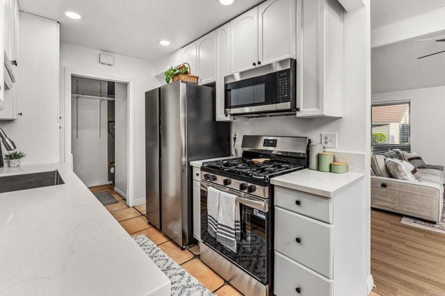 335 Fireside Street, Oceanside, CA 92058