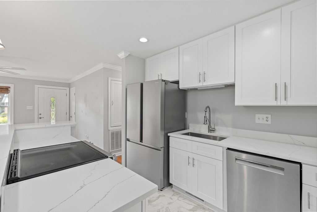 1502 Westway Drive, Charleston, SC 29412