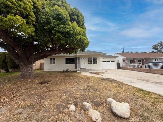 1441 Pepper Tree Lane, San Bernardino, CA 92404