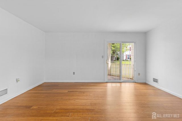 454 Northam Drive, North Brunswick, NJ 08902