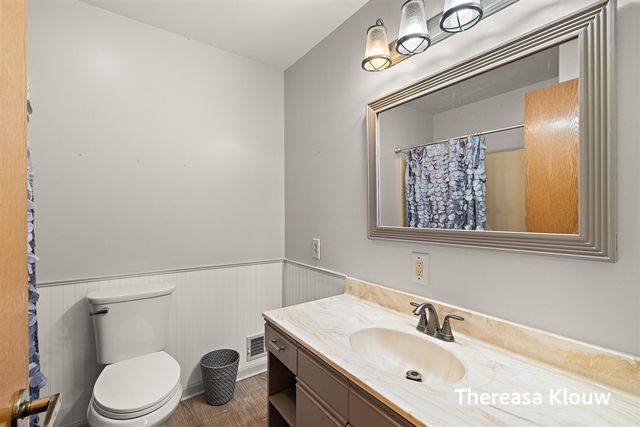 6969 E Pontaluna Road, Fruitport, MI 49415
