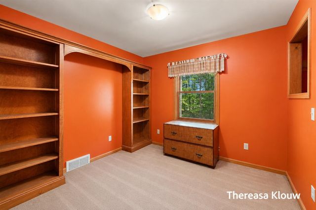6969 E Pontaluna Road, Fruitport, MI 49415
