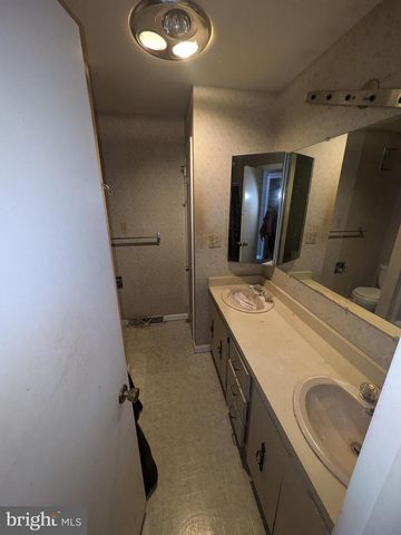 933 GROWDEN TER, Cumberland, MD 21502