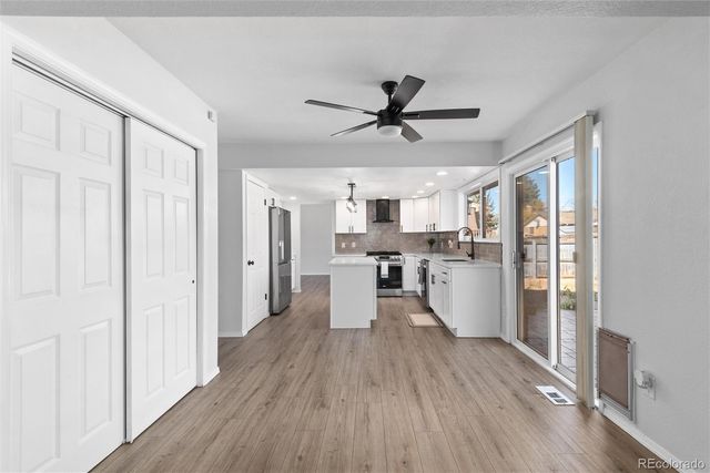 2042 S Moline Way, Aurora, CO 80014