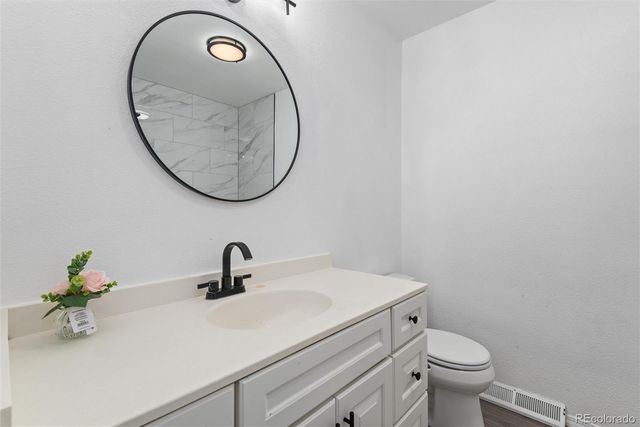 2042 S Moline Way, Aurora, CO 80014