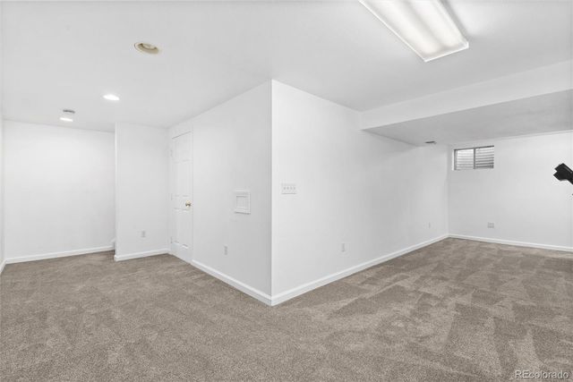 2042 S Moline Way, Aurora, CO 80014