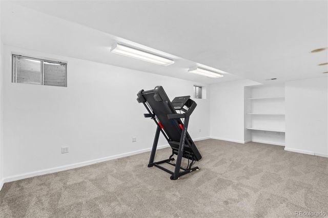 2042 S Moline Way, Aurora, CO 80014