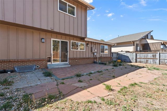 2042 S Moline Way, Aurora, CO 80014