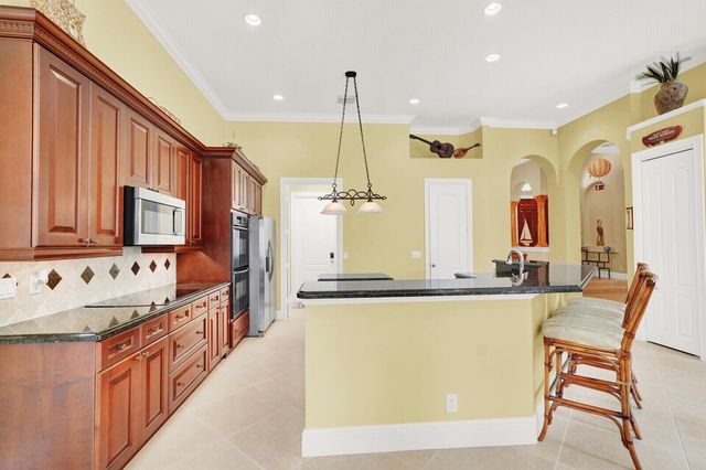 9695 PANDANUS Way, Boynton Beach, FL 33436