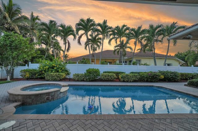 9695 PANDANUS Way, Boynton Beach, FL 33436