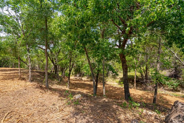 1018 Creek Crossing Road, Glen Rose, TX 76070