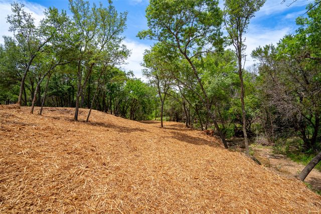 1018 Creek Crossing Road, Glen Rose, TX 76070