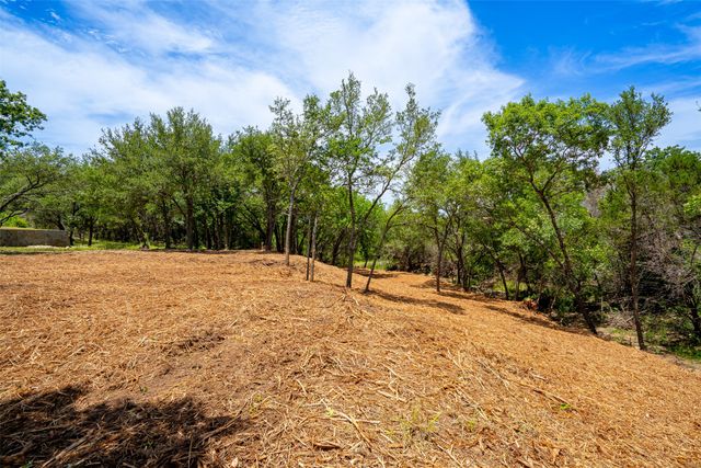 1018 Creek Crossing Road, Glen Rose, TX 76070