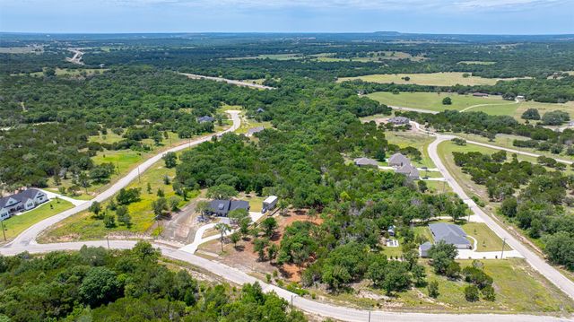 1018 Creek Crossing Road, Glen Rose, TX 76070