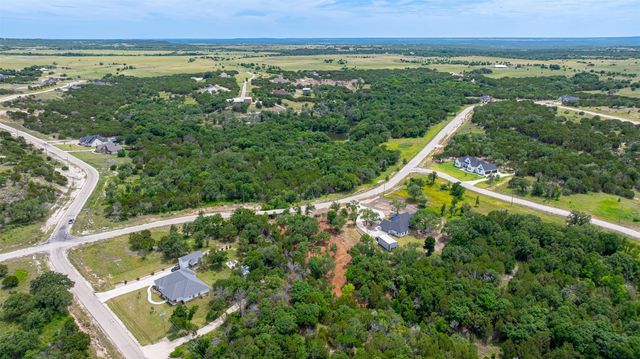 1018 Creek Crossing Road, Glen Rose, TX 76070
