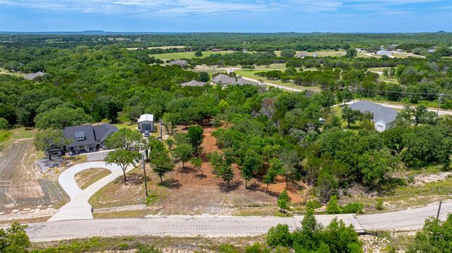 1018 Creek Crossing Road, Glen Rose, TX 76070