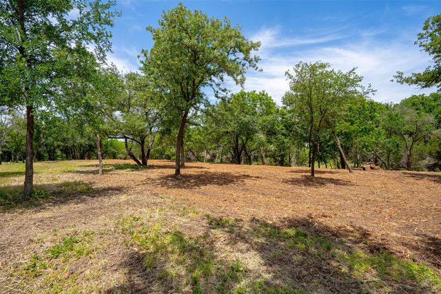 1018 Creek Crossing Road, Glen Rose, TX 76070
