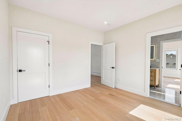 2 Radial Lane, Levittown, NY 11756