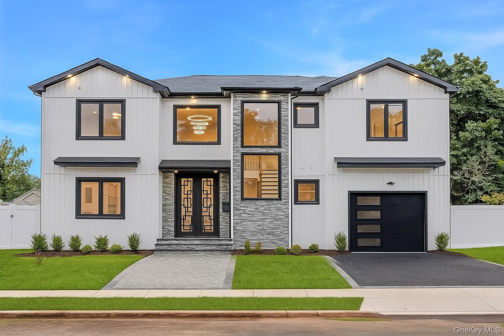 2 Radial Lane, Levittown, NY 11756 — exterior