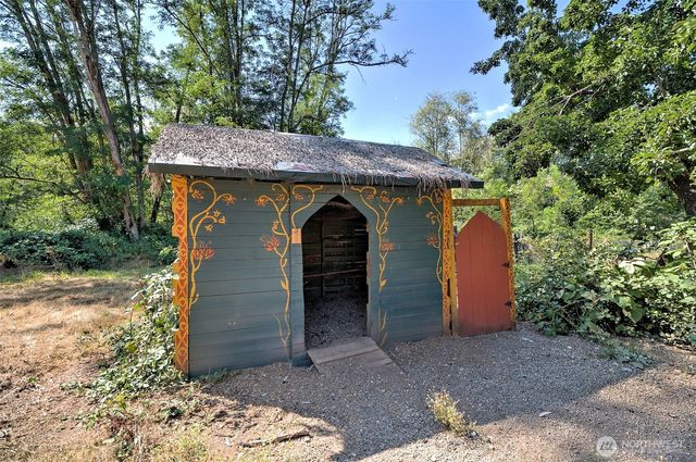 1250 E Crestview Drive, Shelton, WA 98584