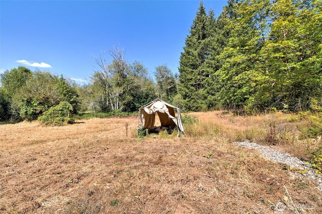 1250 E Crestview Drive, Shelton, WA 98584