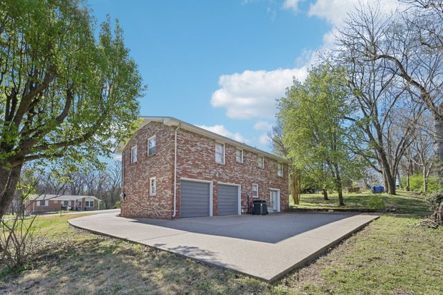 108 Jacksonian Dr, Hermitage, TN 37076