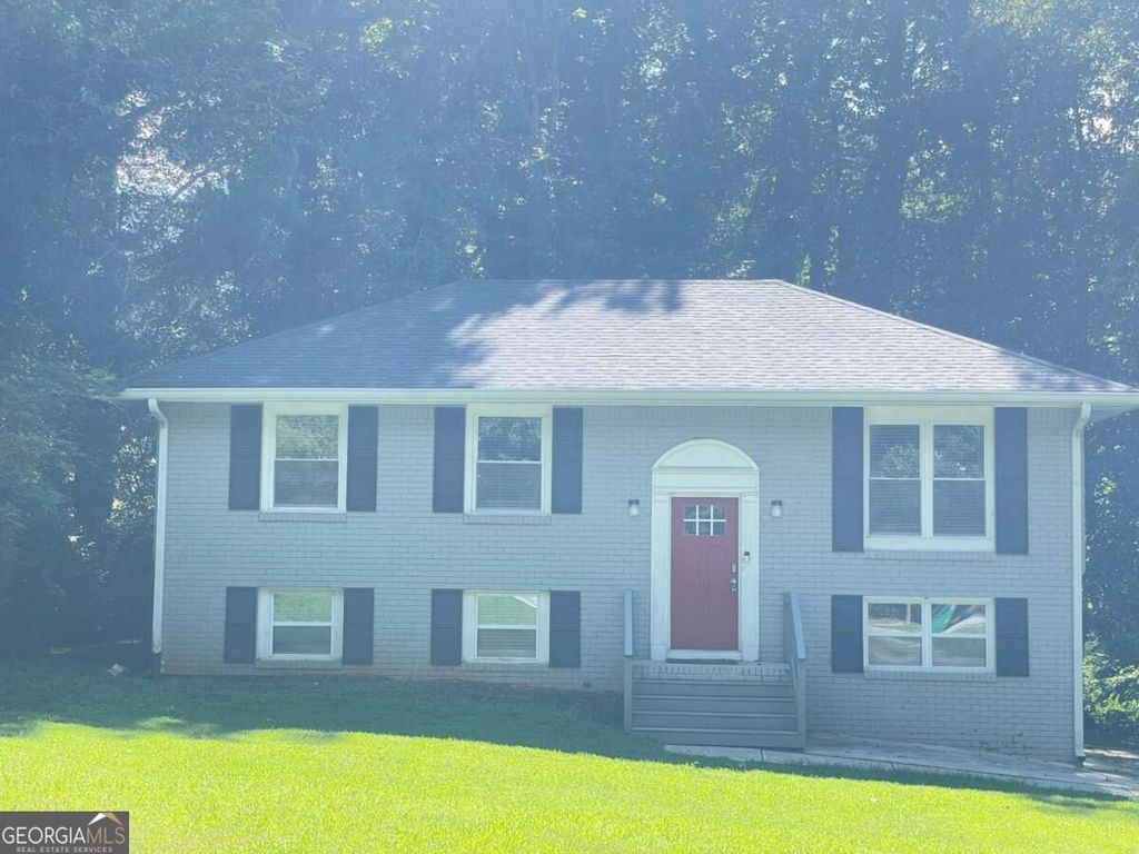 1537 Spruce Ridge Court, Stone Mountain, GA 30083 — photo 2