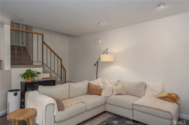3966 Cochran, Simi Valley, CA 93063