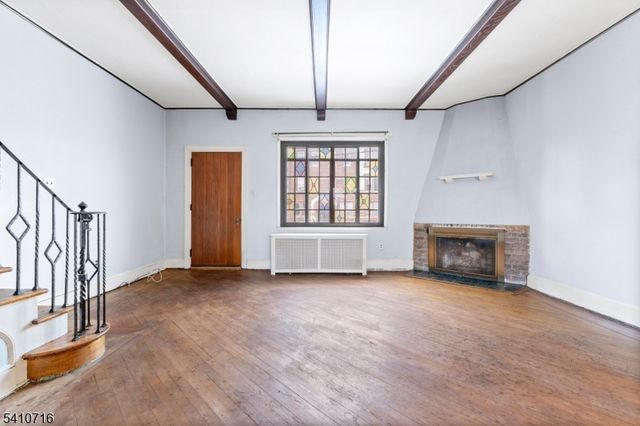 124 Belgrove Dr, Kearny Town, NJ 07032