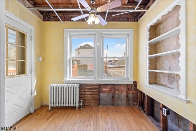 124 Belgrove Dr, Kearny Town, NJ 07032