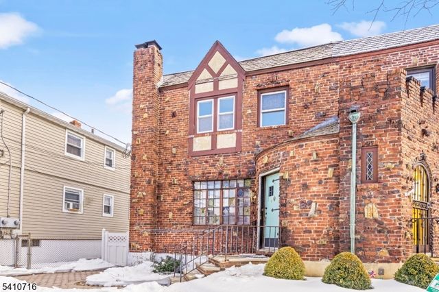 124 Belgrove Dr, Kearny Town, NJ 07032