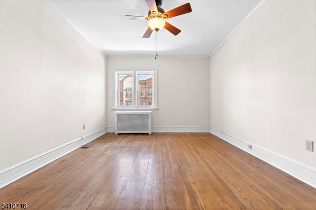 124 Belgrove Dr, Kearny Town, NJ 07032