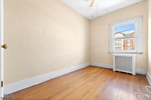 124 Belgrove Dr, Kearny Town, NJ 07032