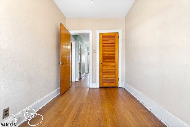 124 Belgrove Dr, Kearny Town, NJ 07032