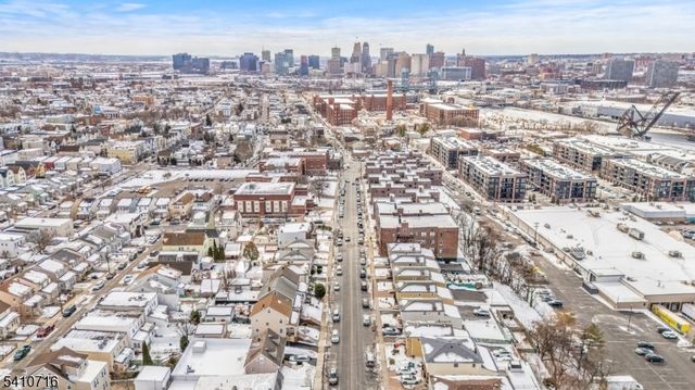 124 Belgrove Dr, Kearny Town, NJ 07032