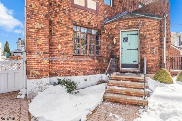 124 Belgrove Dr, Kearny Town, NJ 07032