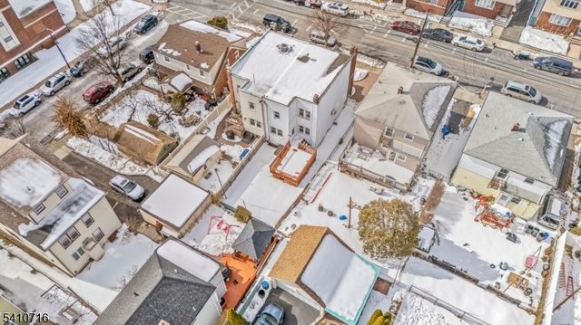 124 Belgrove Dr, Kearny Town, NJ 07032