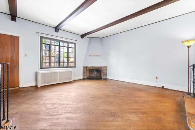 124 Belgrove Dr, Kearny Town, NJ 07032