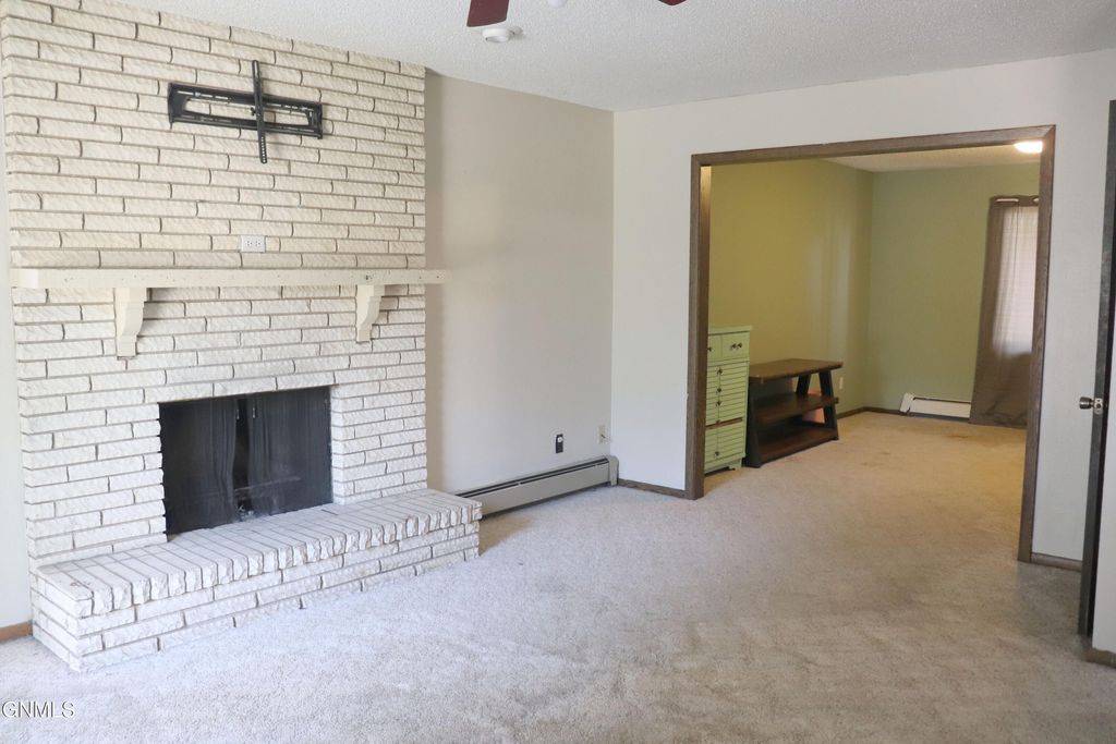 216 Apollo Avenue, Bismarck, ND 58503 photo 4