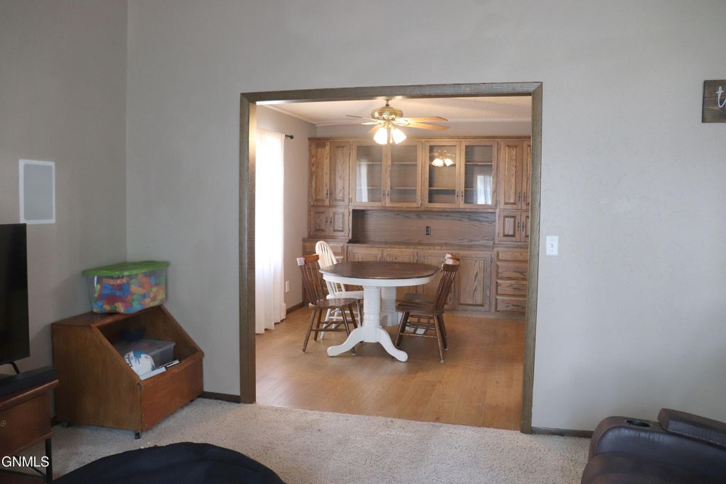 216 Apollo Avenue, Bismarck, ND 58503 photo 5