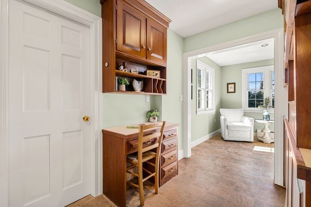 79 Cheever Circle, Andover, MA 01810