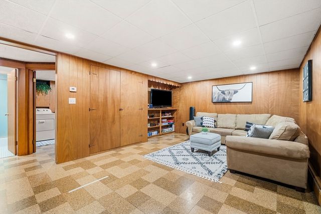 79 Cheever Circle, Andover, MA 01810