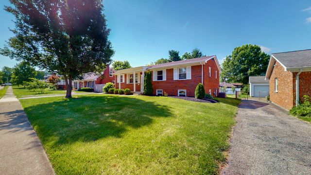 856 Pinkney Drive, Lexington, KY 40504