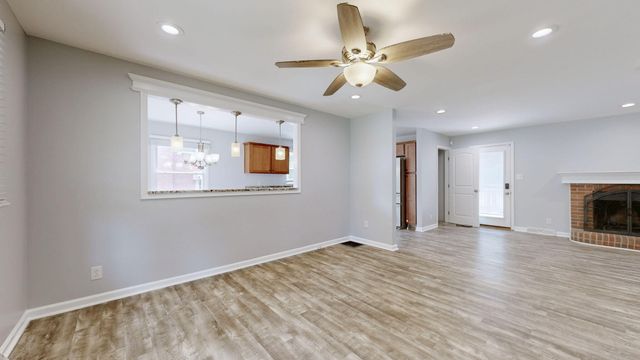 856 Pinkney Drive, Lexington, KY 40504
