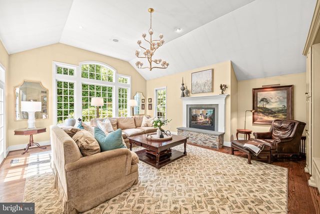 205 EXETER RD, Devon, PA 19333