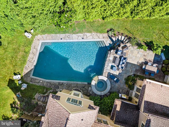 205 EXETER RD, Devon, PA 19333