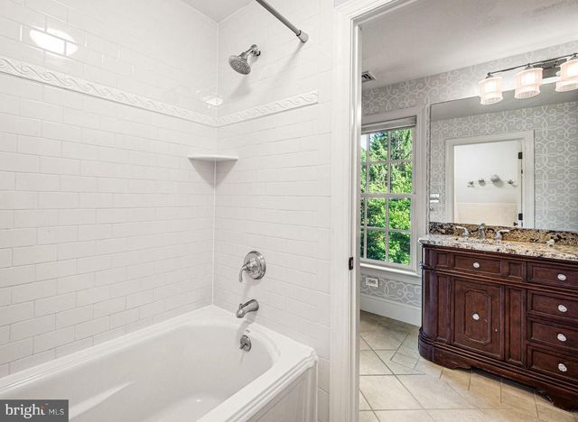 205 EXETER RD, Devon, PA 19333
