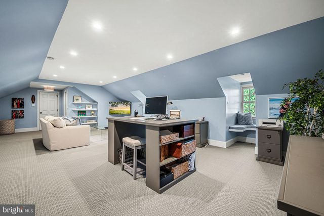 205 EXETER RD, Devon, PA 19333
