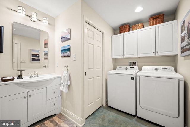 205 EXETER RD, Devon, PA 19333