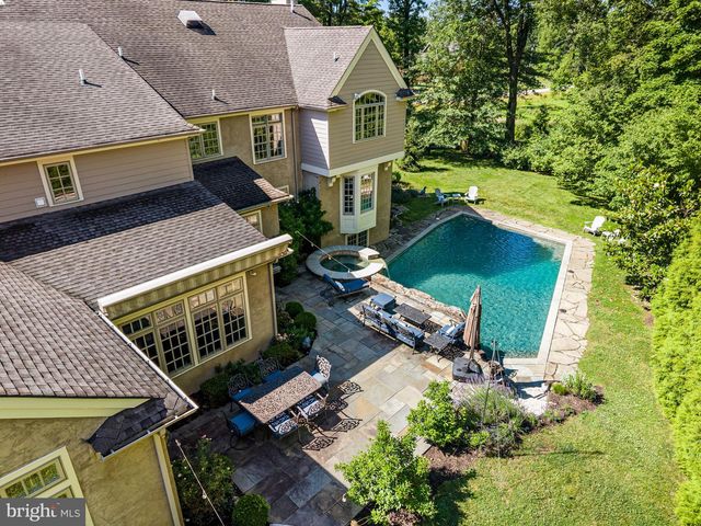 205 EXETER RD, Devon, PA 19333